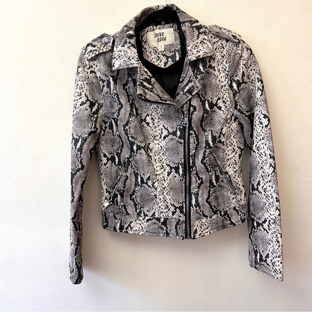 Outer Edge faux leather snakeskin print moto jacket size small
